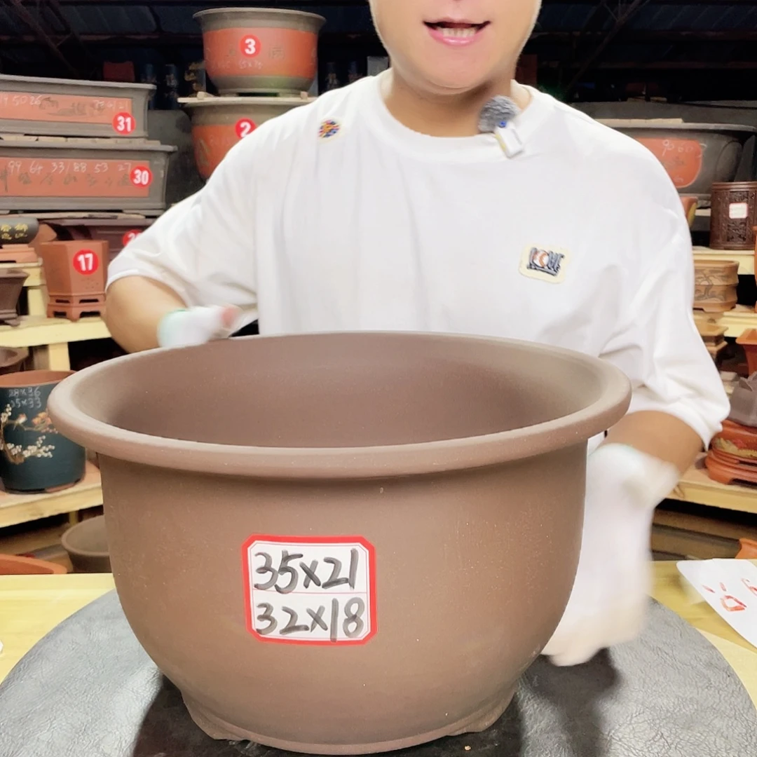 紫砂花盆工厂职工