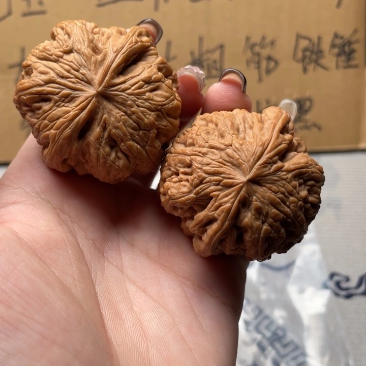 放***.文玩核桃吊坠大粗筋45