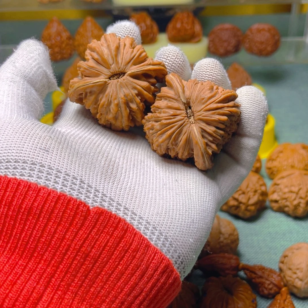 文玩核桃吊坠海*四座楼48