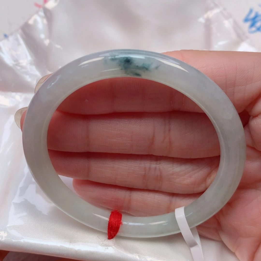 翡翠手镯未镶嵌53美人条