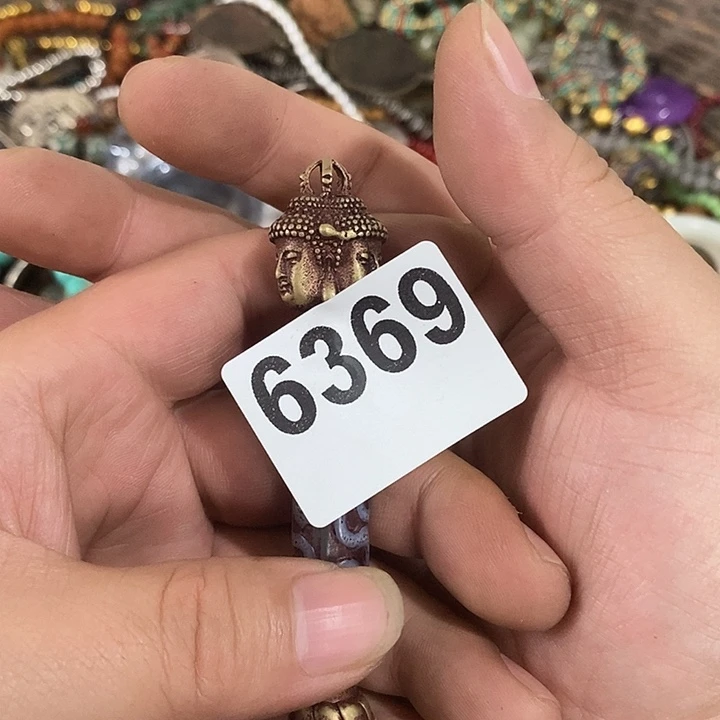 彩****）前后两个月的时间里6369