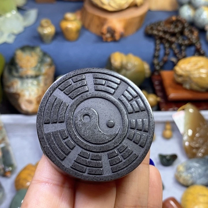 蛇纹石玉岫玉未镶嵌禧***班