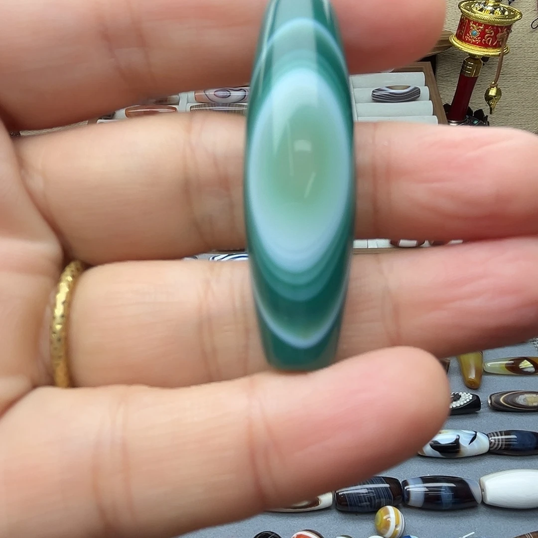 琳***姐玛瑙/玉髓未镶嵌颈饰