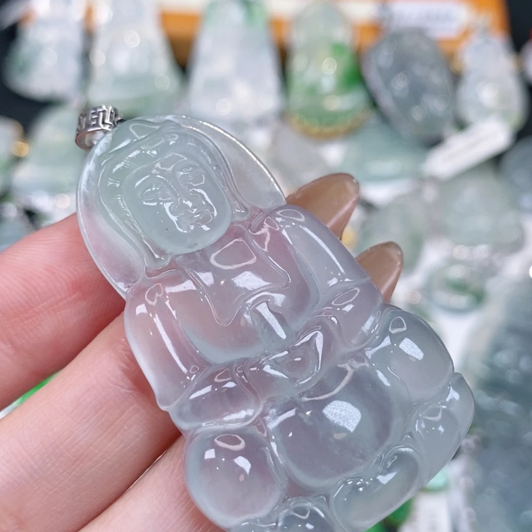 颈饰18K金镶嵌翡翠