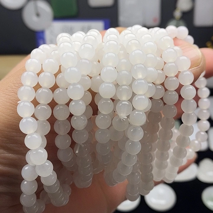 石英质玉颈饰未镶嵌