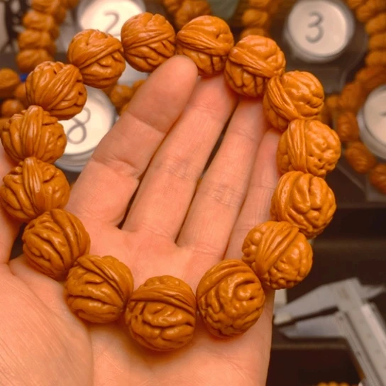 文玩核桃吊坠龙纹肉纹