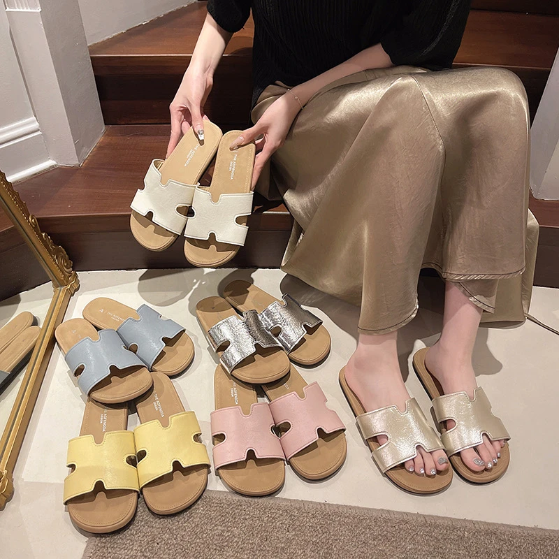 软到对折！平底时尚简约轻奢风可外穿拖鞋夏季新款多巴胺一字拖女