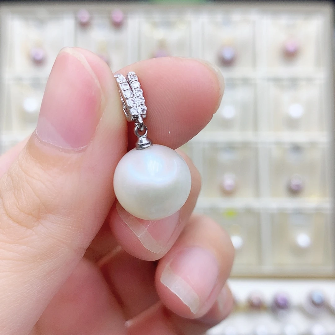 淡水珍珠吊坠(赠链)合金