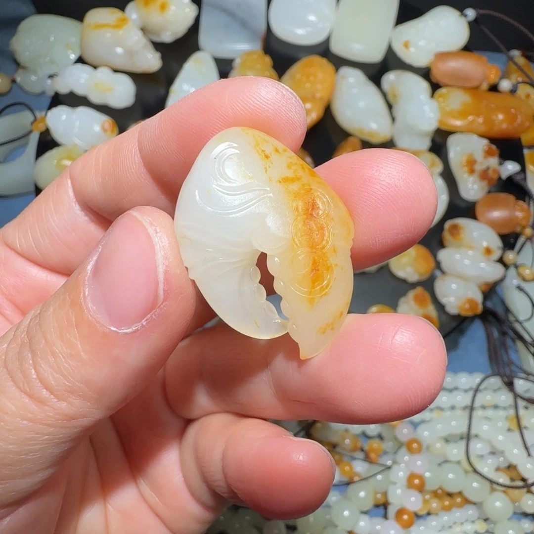 和田玉吊坠(不含链)未镶嵌