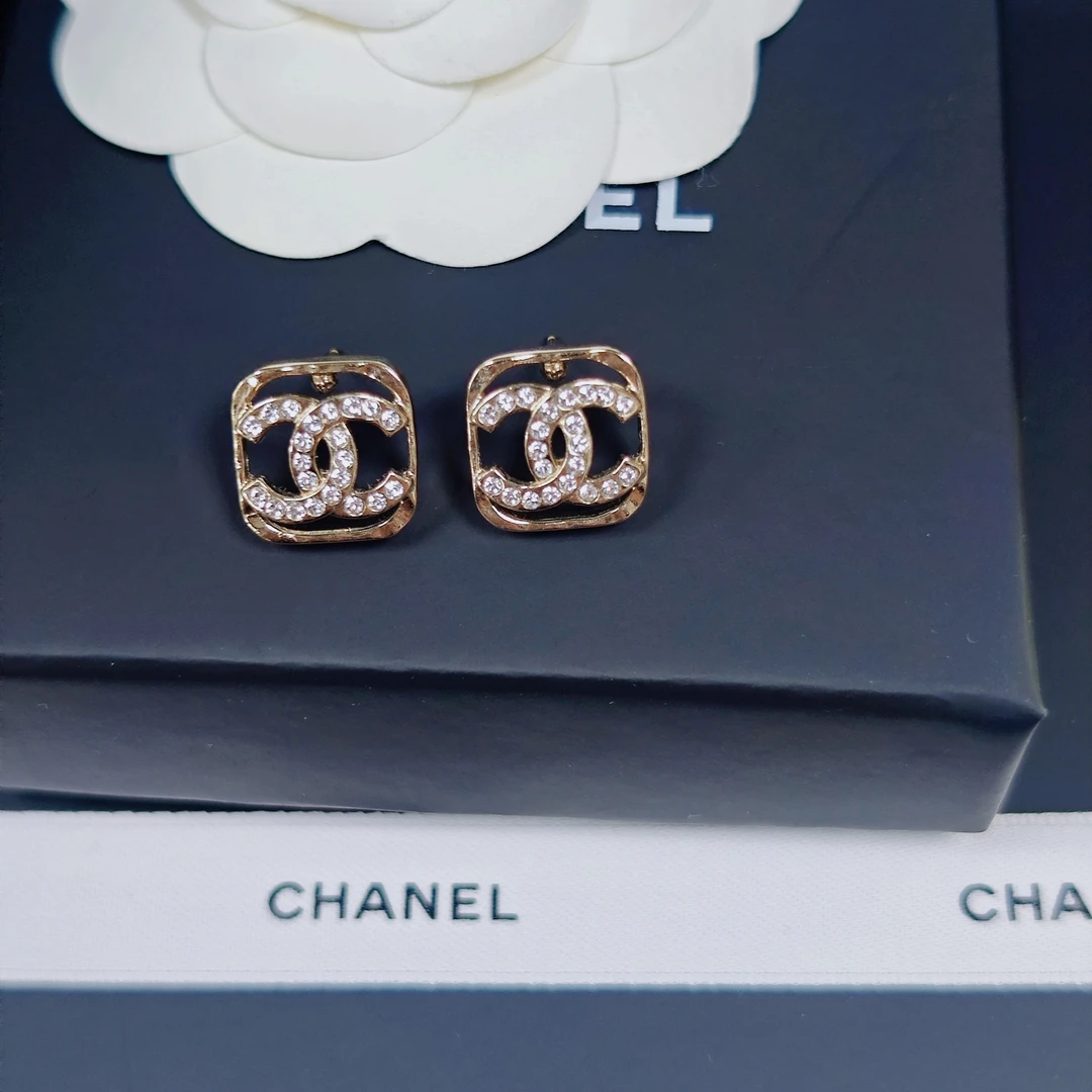 全新未使用 Chanel/香奈儿 耳钉时尚气质百搭