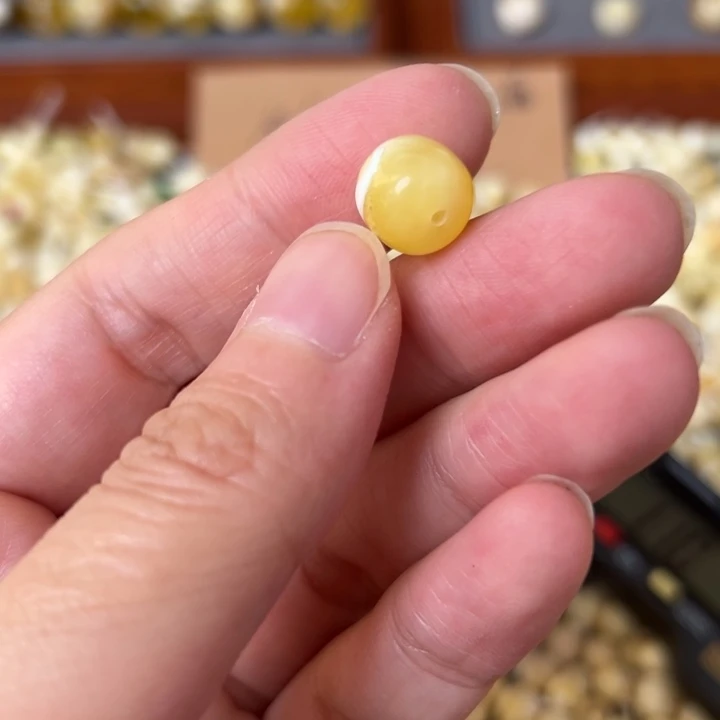 蜜蜡未镶嵌裸石10.3mm一个