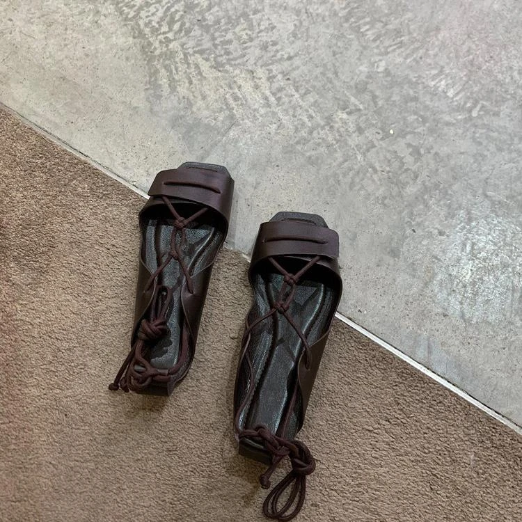 复古露趾绑带凉鞋女夏季新款系带罗马凉鞋沙滩休闲一字带凉拖