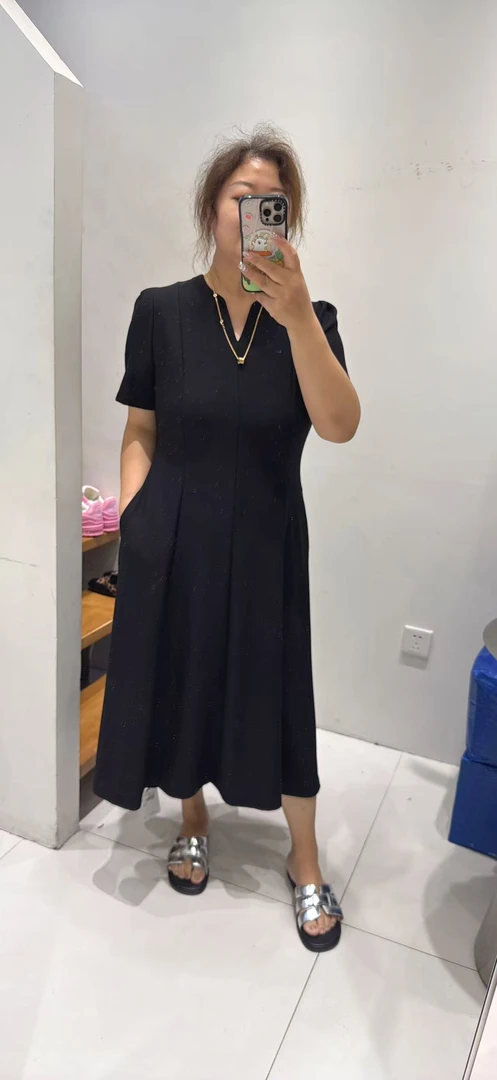 XA4020大码显瘦黑色连衣裙