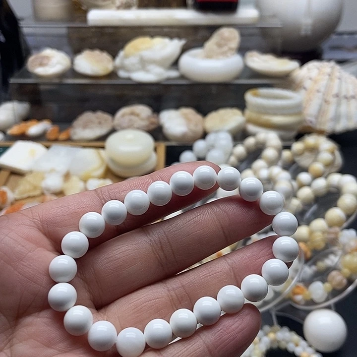 非金属贝壳全白微瑕0.8单圈两条