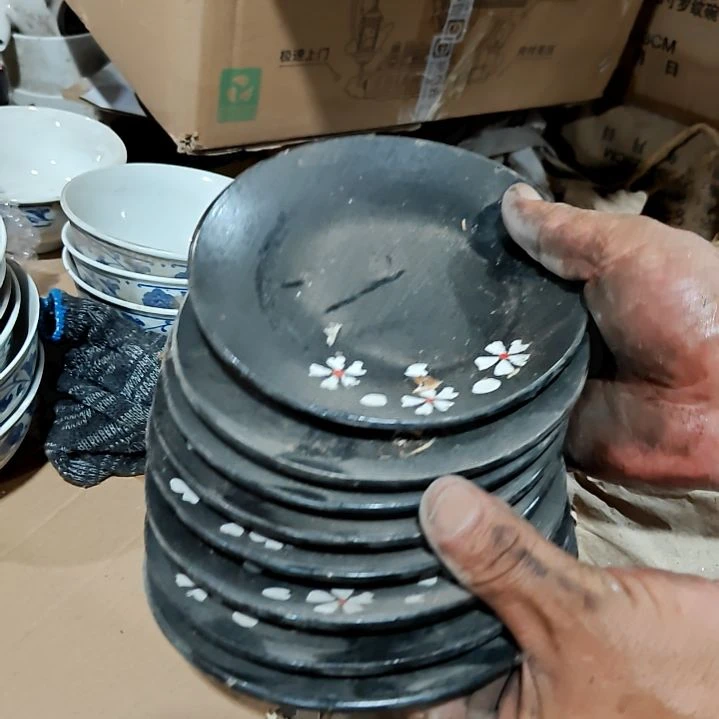 摆件陶瓷盘子碗啥都有