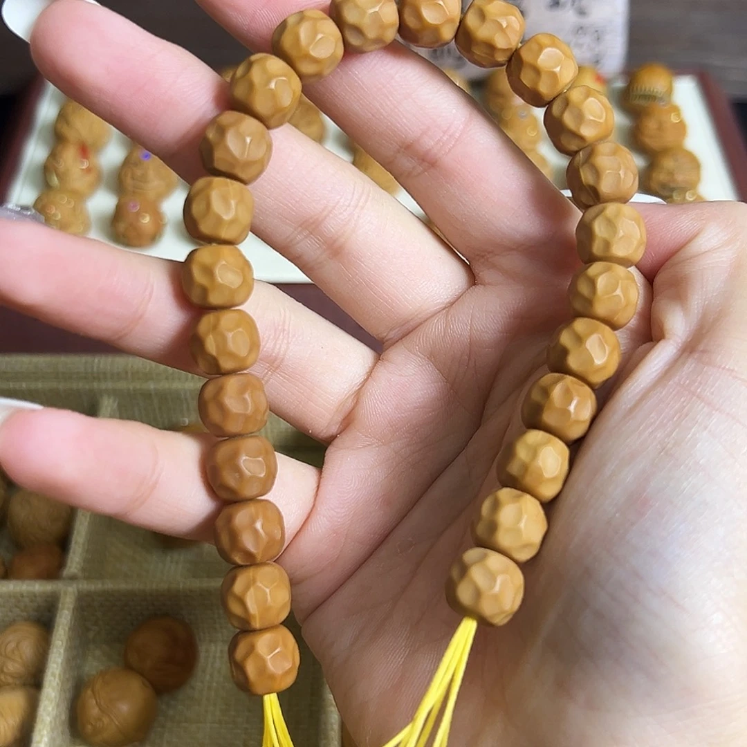 猴头核桃吊坠微微瑕无相猴头手串