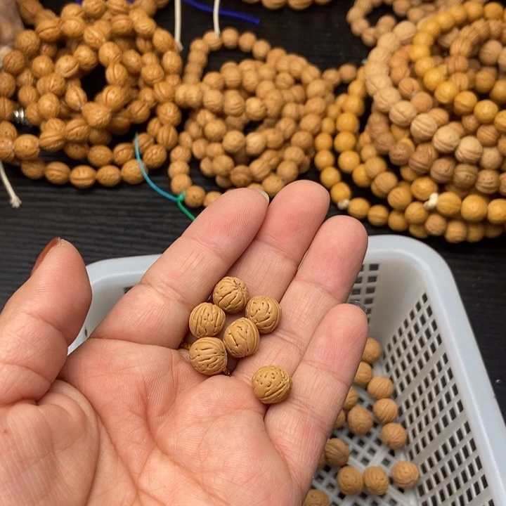 吊坠桃核散发小桃核60元