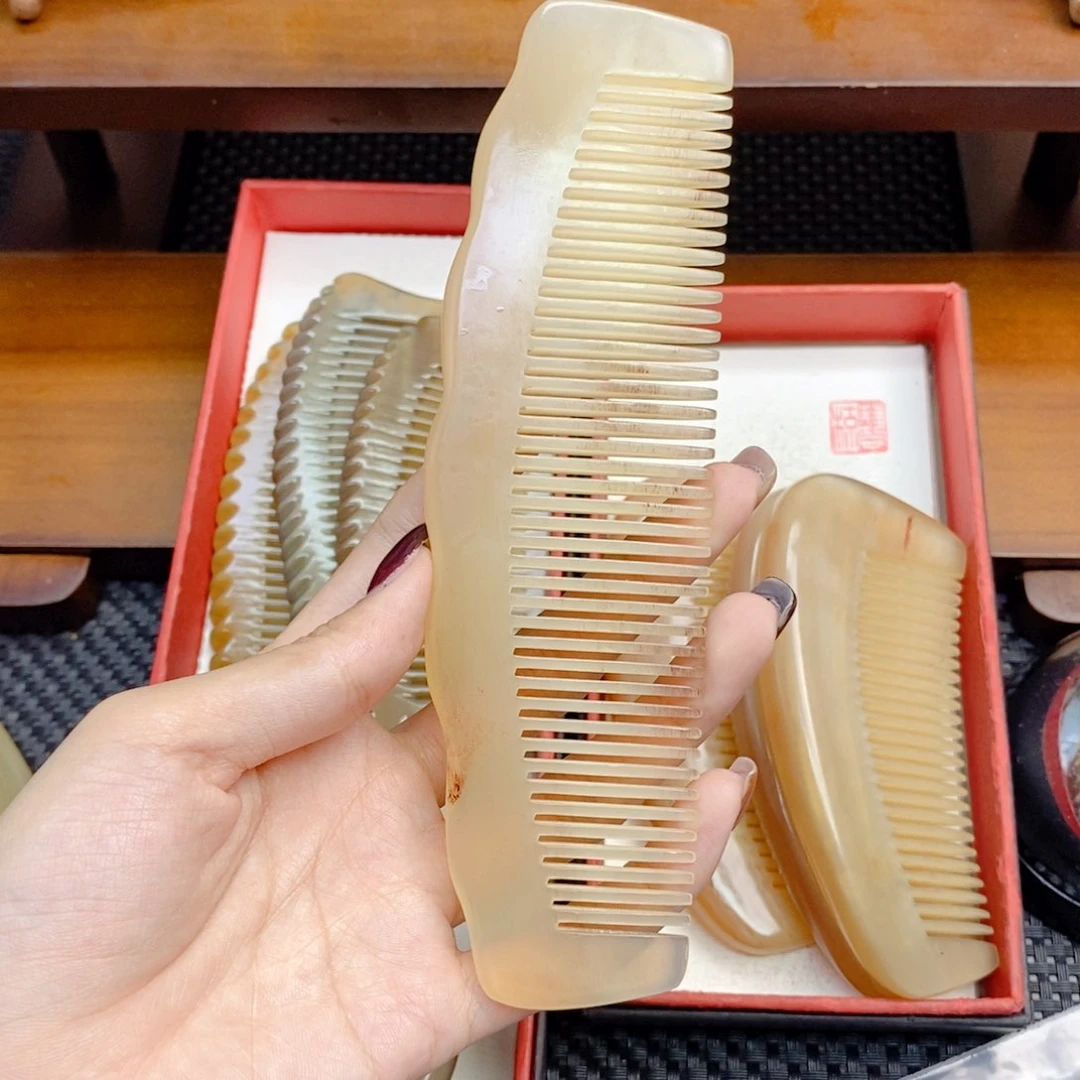 纯手工制作纯牛角梳子