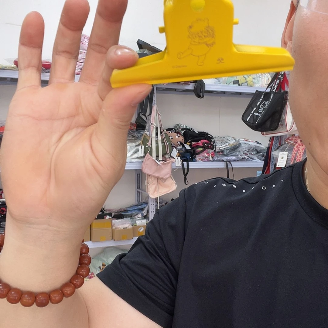 PU化妆包等各种产品的