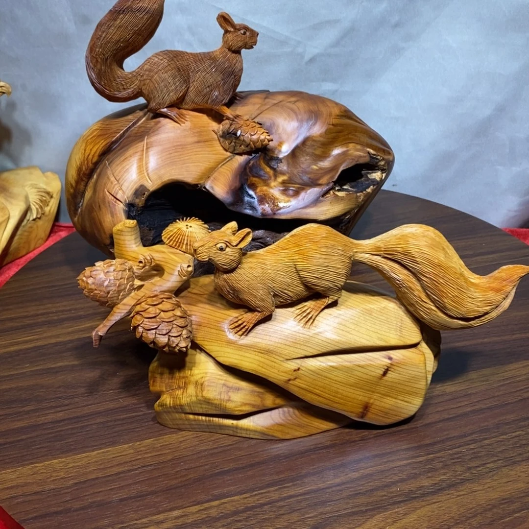 一***香柏木（崖柏）崖柏松鼠