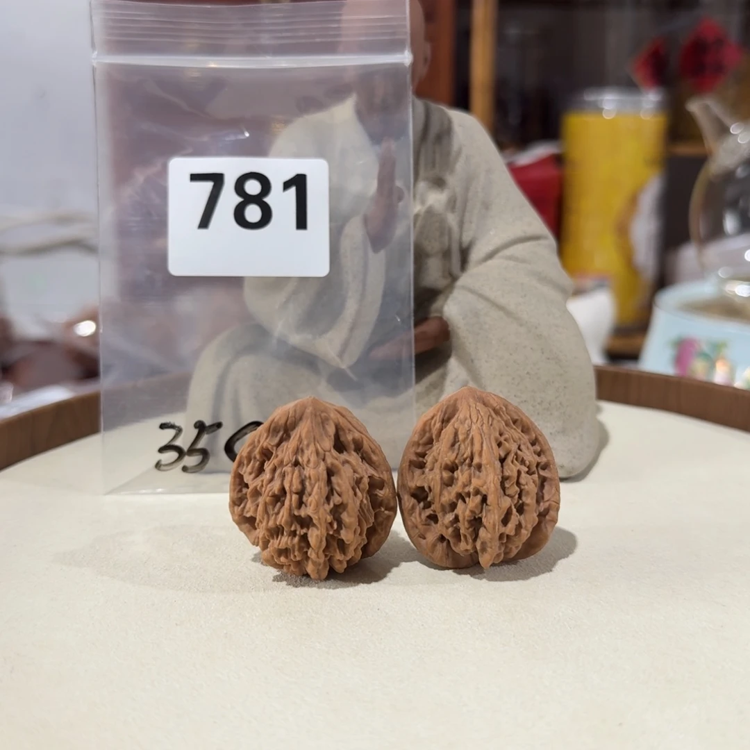 吊坠文玩核桃麦虎