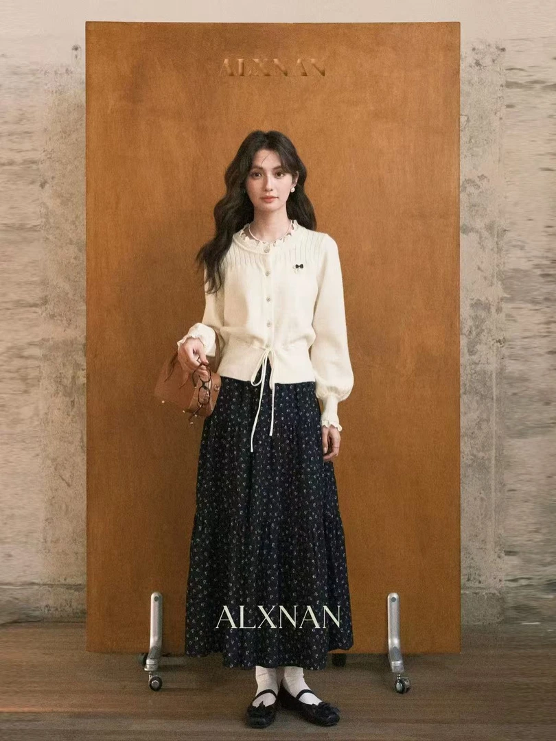 修身型长袖常规厚款针织毛针织衫小香风高腰气质温柔