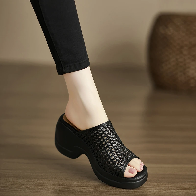 小个子手工女鞋8cm~露趾凉拖鞋外穿坡跟时尚凉鞋女款2025新款爆款