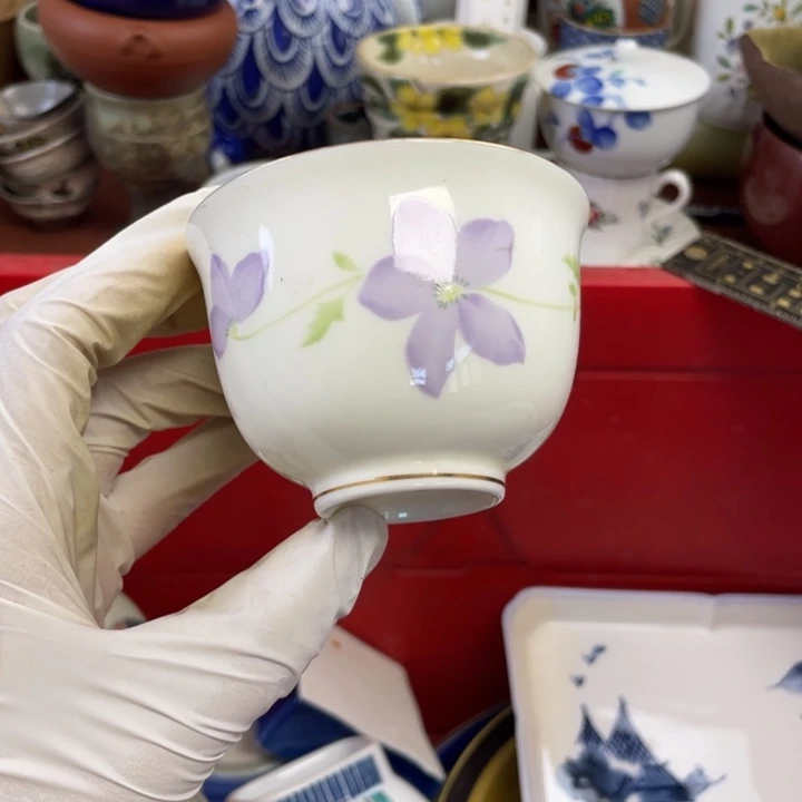 他家瓷器真美…开播了
