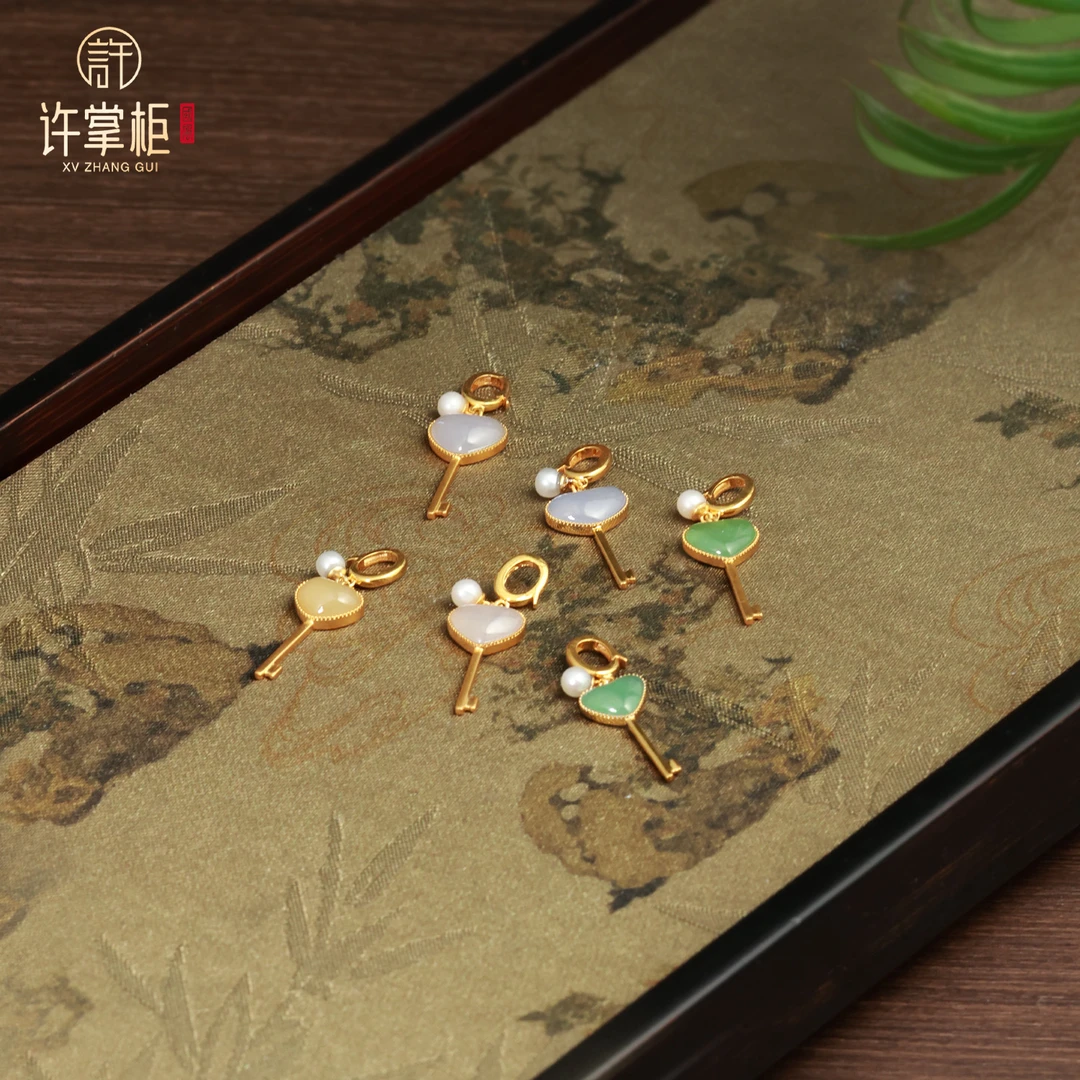 许掌柜｜18K金翡翠配饰天然翡翠A货爱心小滴溜单个多样性随机发货