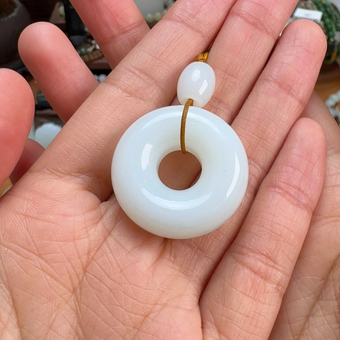 和田玉（糖玉）未镶嵌手链