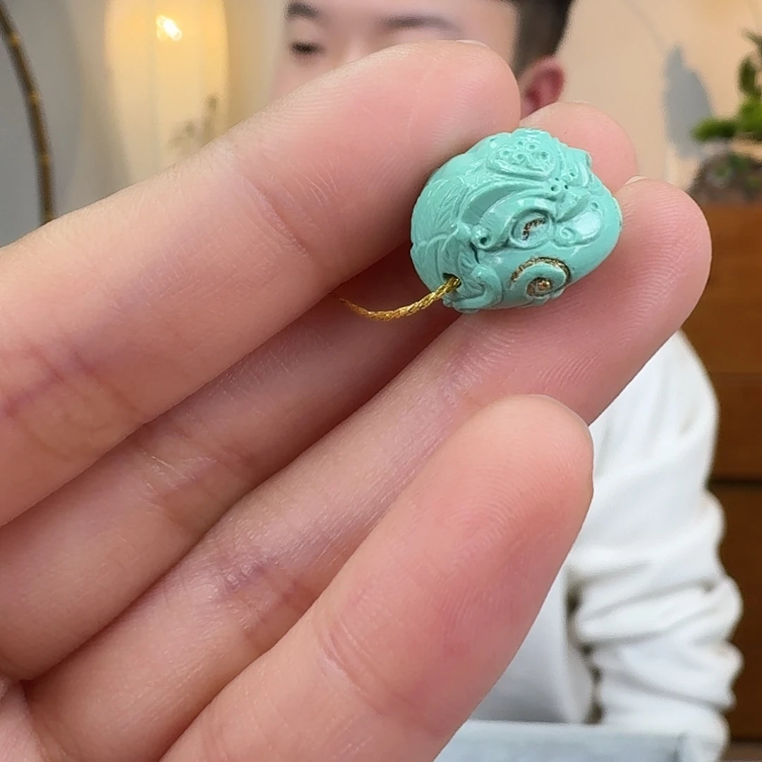 绿松石未镶嵌挂件