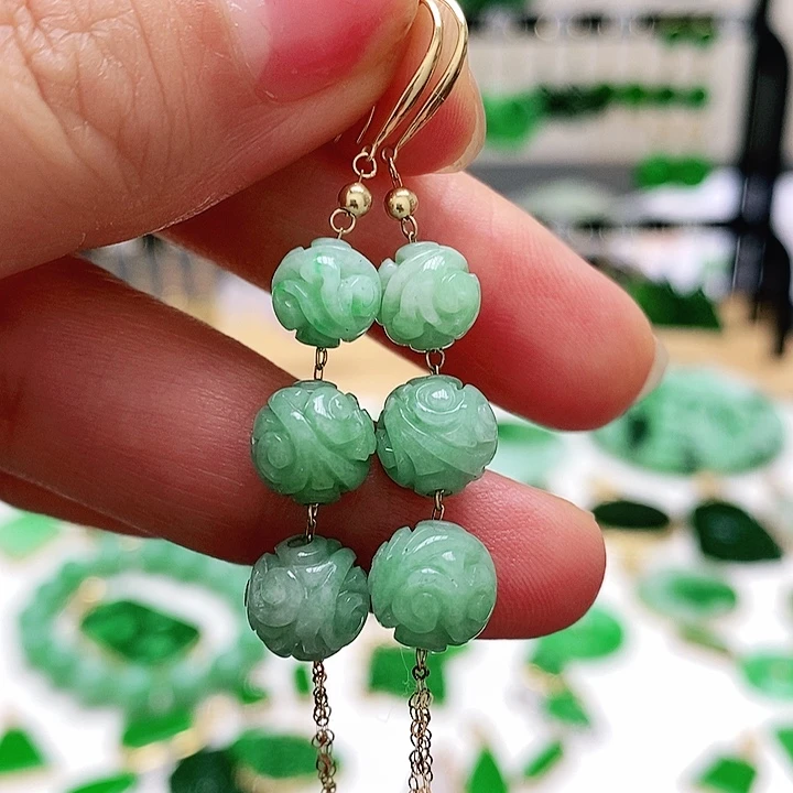 翡翠18K金镶嵌颈饰挂件