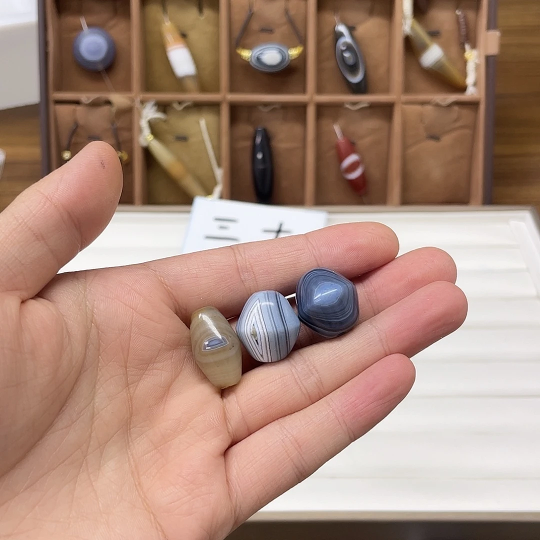 羽***鹤玛瑙/玉髓合金颈饰
