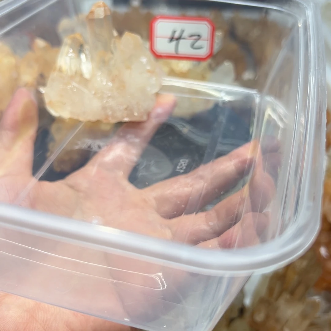 爱****未镶嵌珠宝半成品水晶