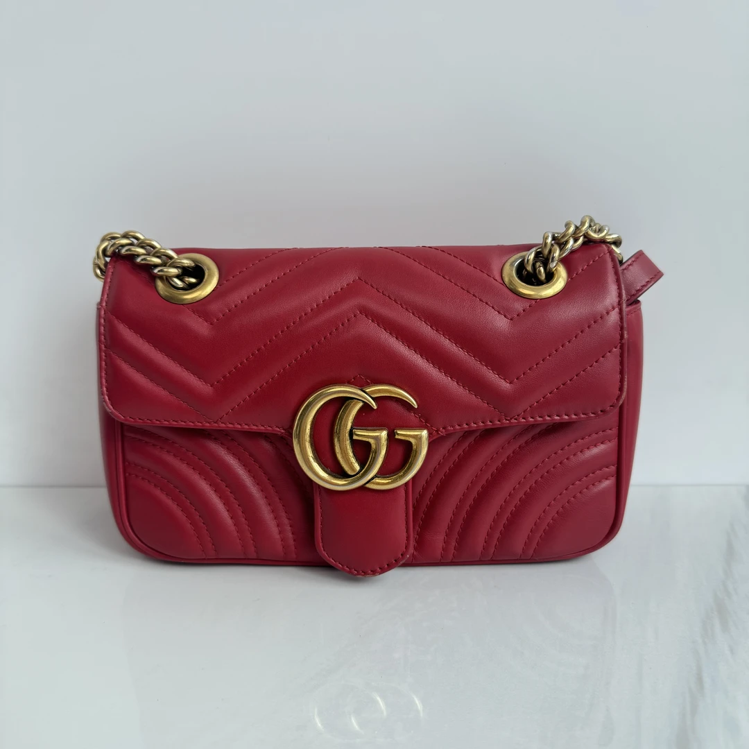 99新 GUCCI/古驰 经典红色金扣GG马蒙22单肩包