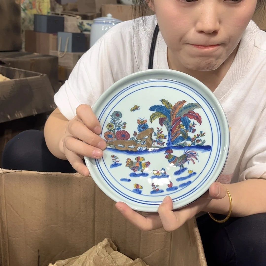 摆件////景德镇陶瓷器。绿
