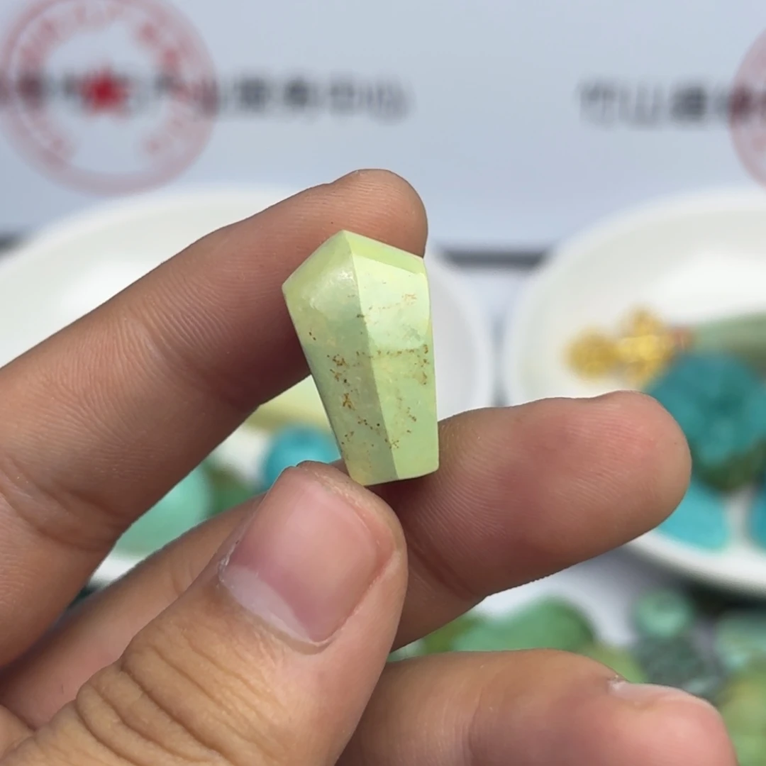 南红玛瑙未镶嵌绿松石绿松石