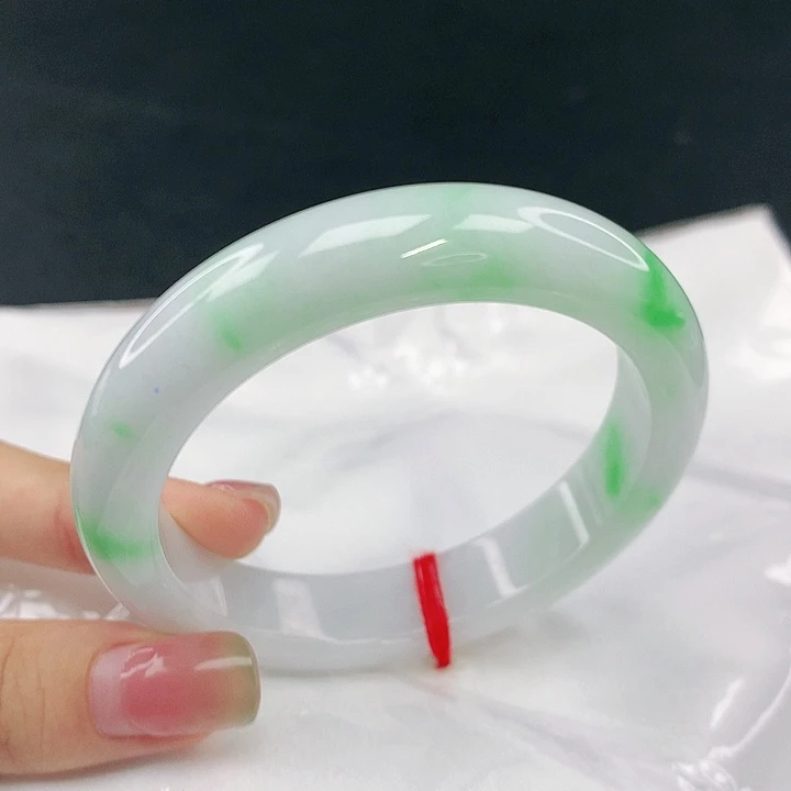 翡翠未镶嵌手镯圈57.8，58023