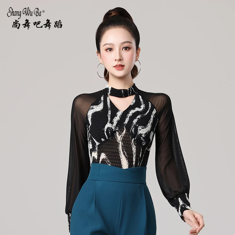 拉丁舞练功服女镂空挂脖长袖跳舞衣2025新款高端印花摩登舞长袖