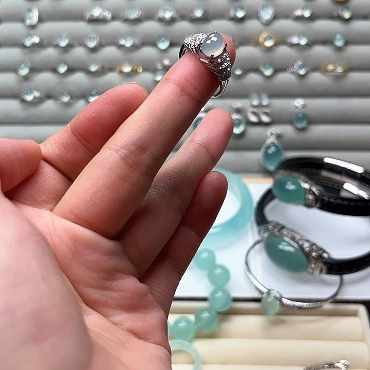 银S925镶嵌岫玉戒圈