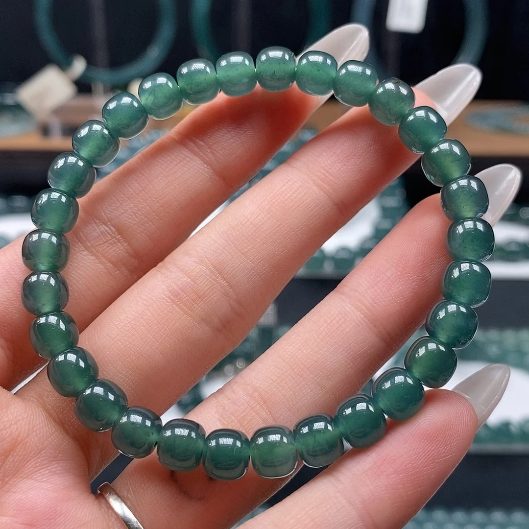 未镶嵌手链翡翠6.6mm老型珠手串（微暇）
