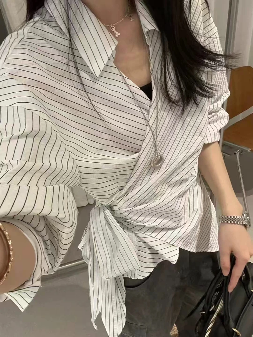 韩系设计感条纹衬衫侧边系带收腰不规则气质上衣