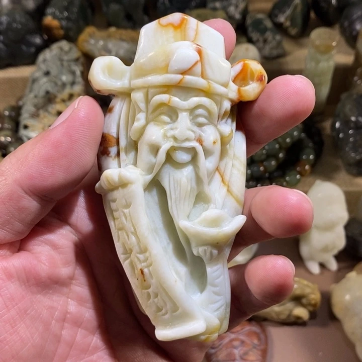 透闪石质玉未镶嵌挂件