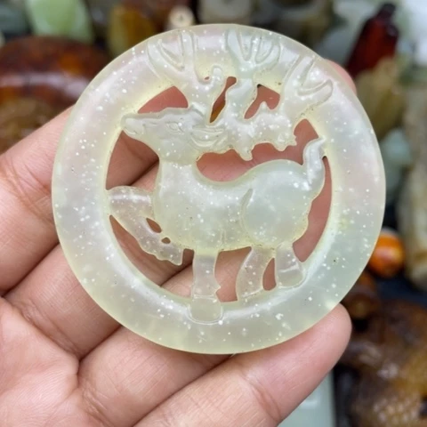 蛇纹石玉未镶嵌颈饰9