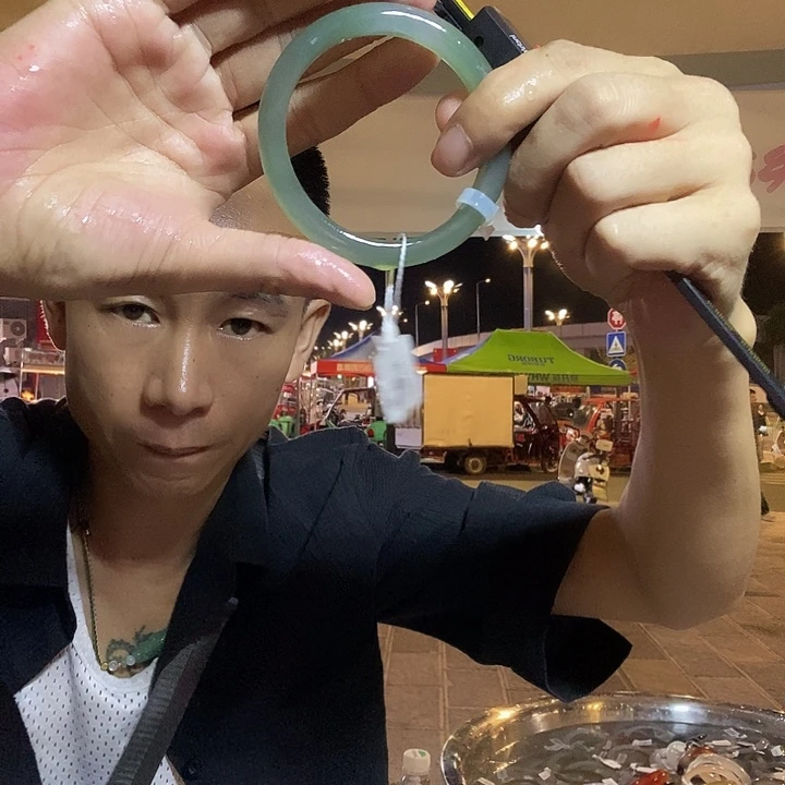 力***源玛瑙/玉髓未镶嵌手镯60圈口