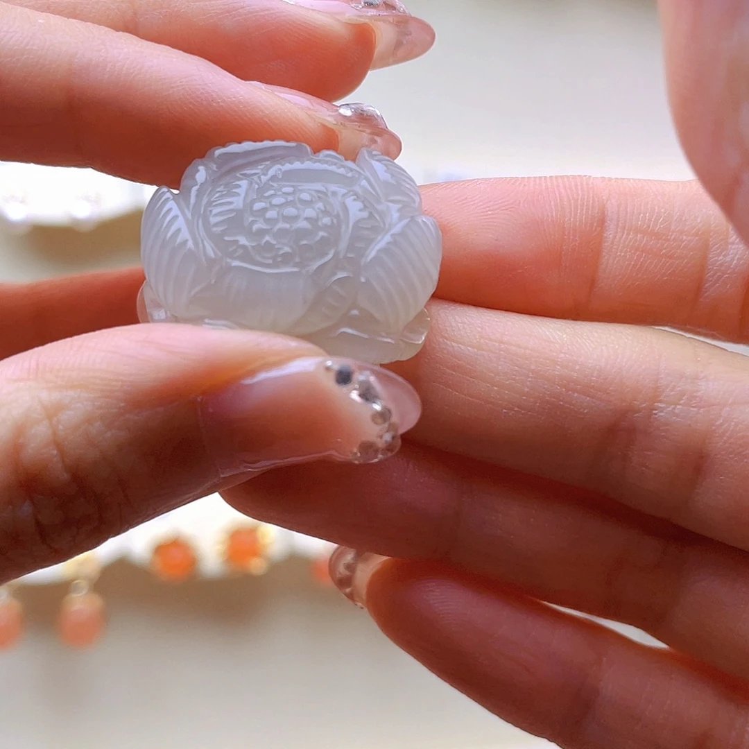 迟***迟和田玉未镶嵌吊坠(赠链)