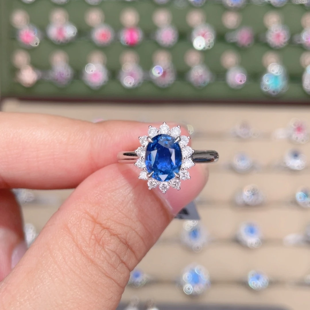 蓝宝石戒指18K金镶嵌3.04ct 无烧