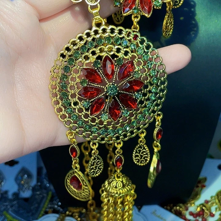 玫***红锆石纯铜合金耳坠