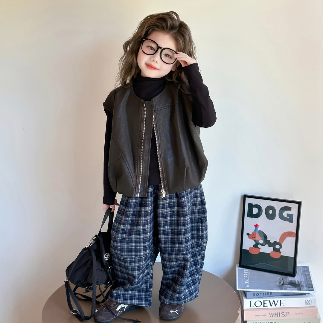 女童秋装套装2025新款女童春秋款打底衫洋气儿童时髦皮马甲三件套