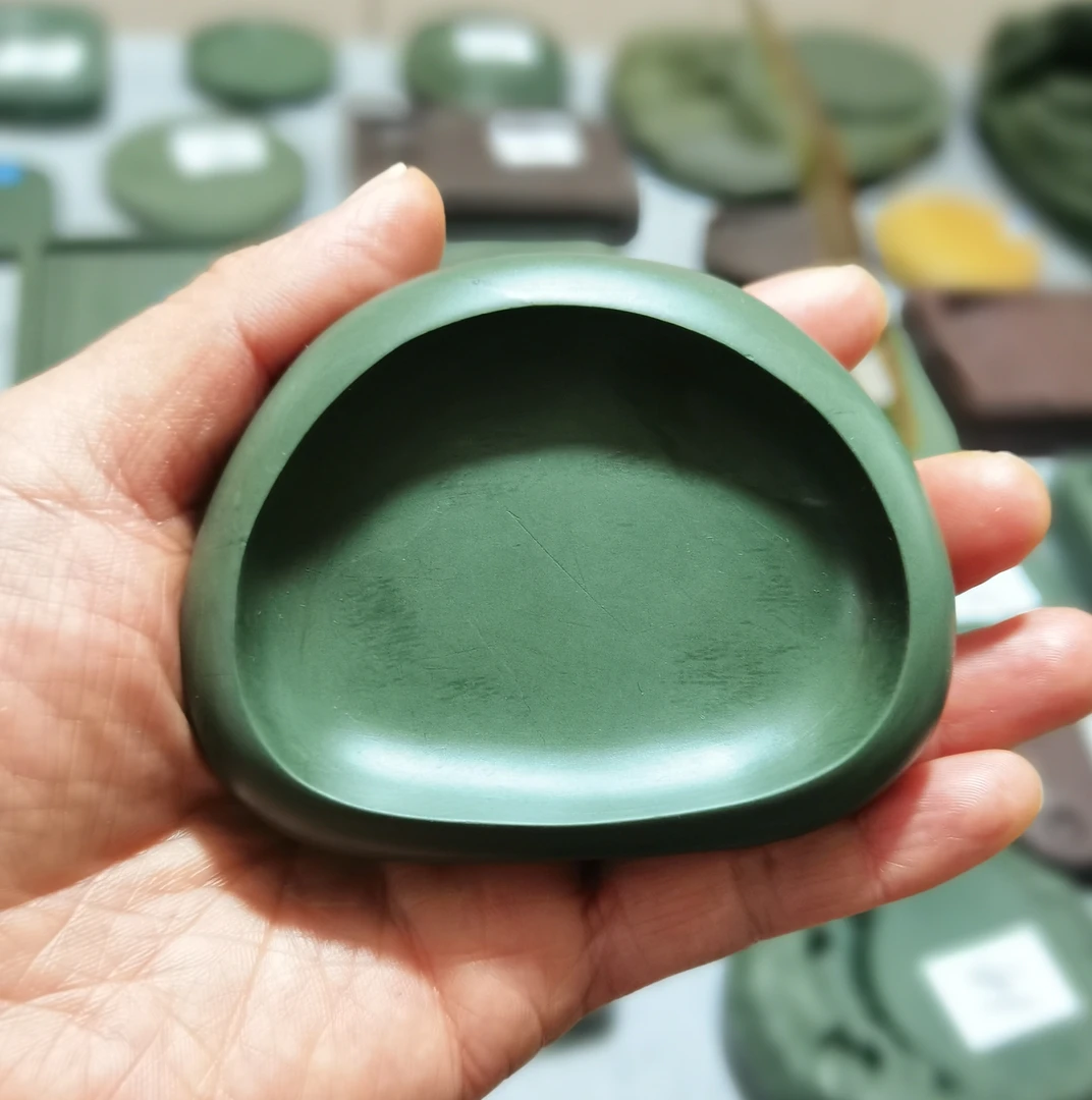 喇嘛崖老坑小素砚尺寸8.3/6.5/2cm